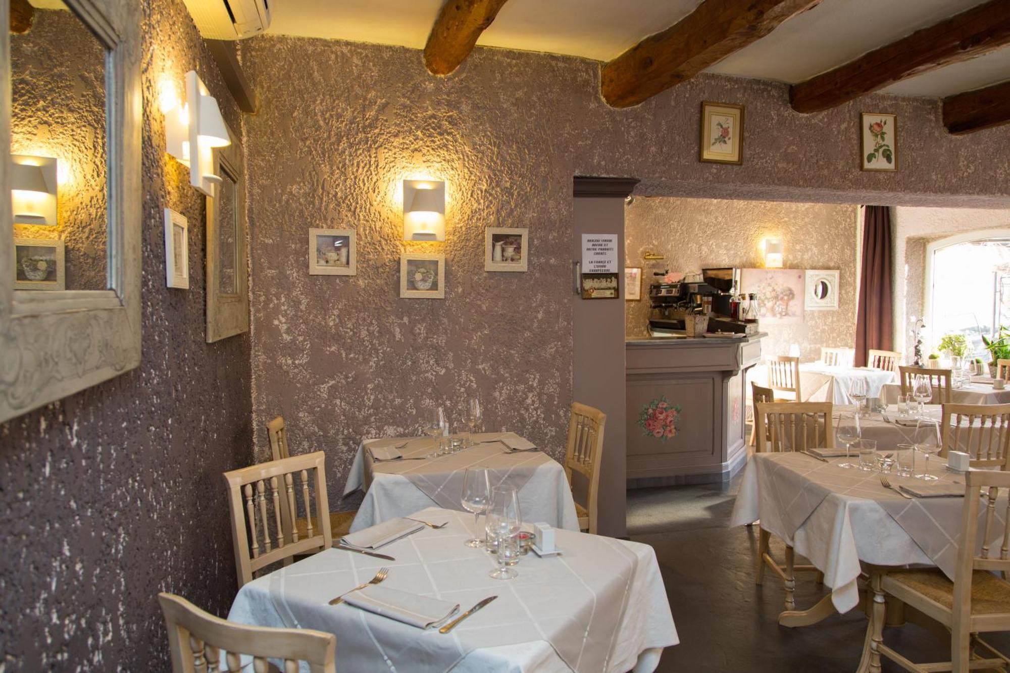 Logis Hotel Restaurant La Farigoule Sainte-Cécile-les-Vignes Eksteriør bilde