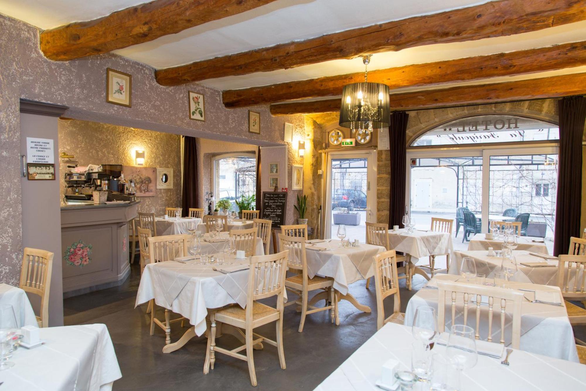 Logis Hotel Restaurant La Farigoule Sainte-Cécile-les-Vignes Eksteriør bilde