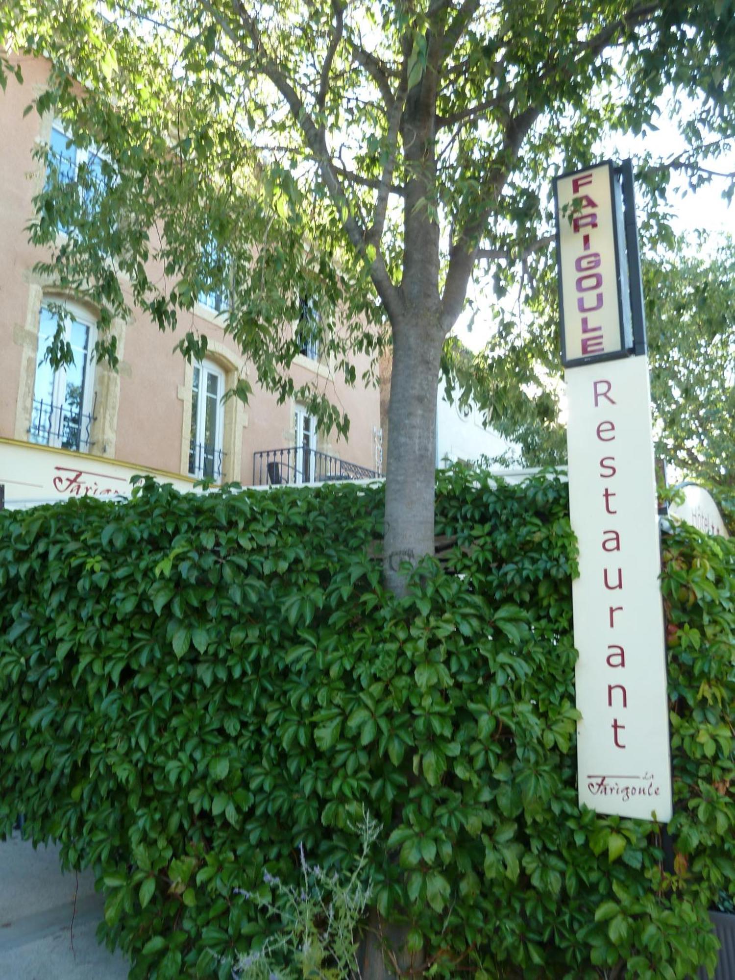 Logis Hotel Restaurant La Farigoule Sainte-Cécile-les-Vignes Eksteriør bilde
