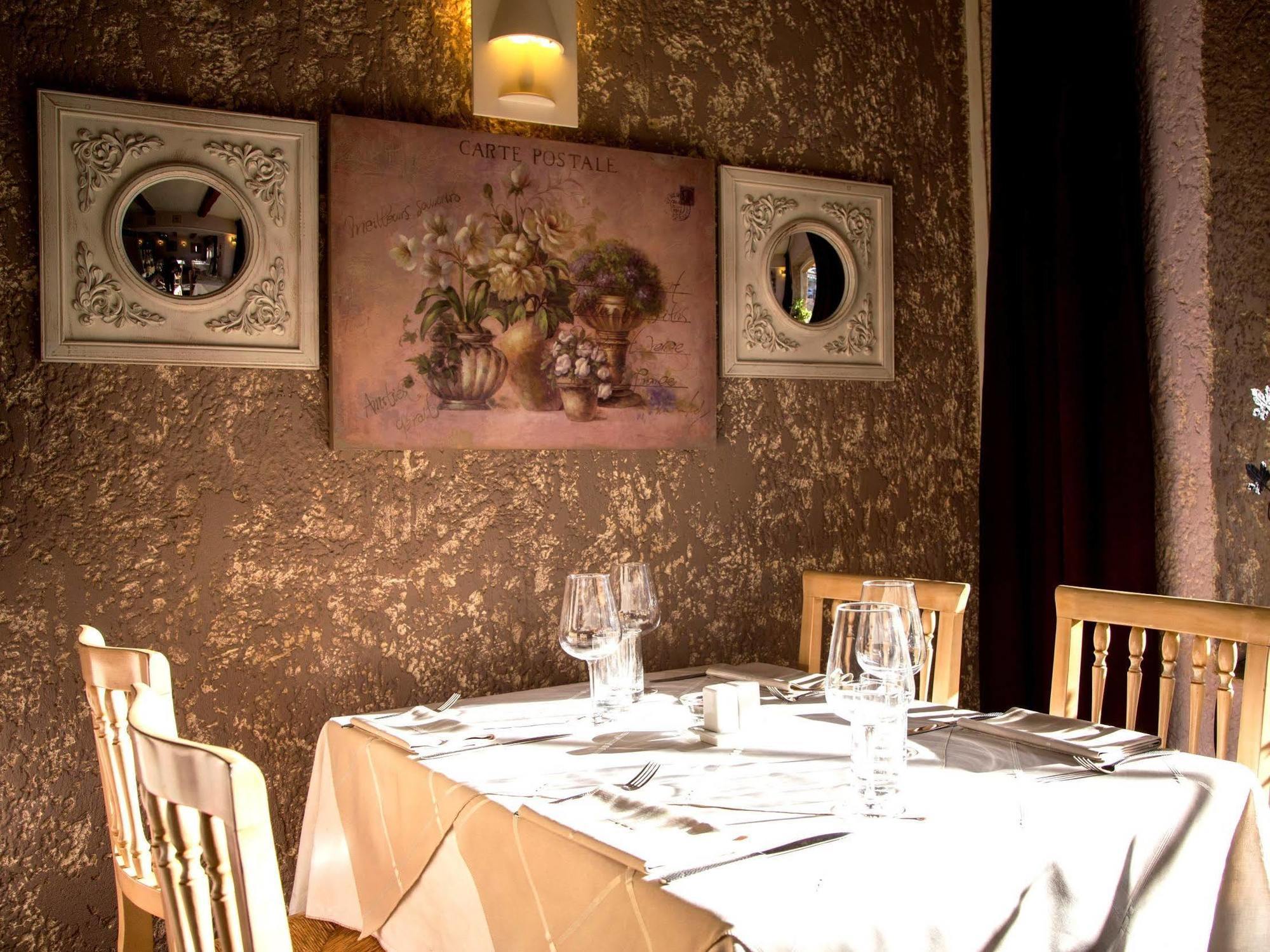 Logis Hotel Restaurant La Farigoule Sainte-Cécile-les-Vignes Eksteriør bilde