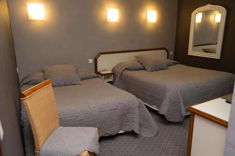 Logis Hotel Restaurant La Farigoule Sainte-Cécile-les-Vignes Eksteriør bilde